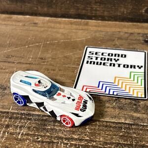 Harley Quinn Hot Wheels Car DC Comics Mattel 2014 White Red Blue